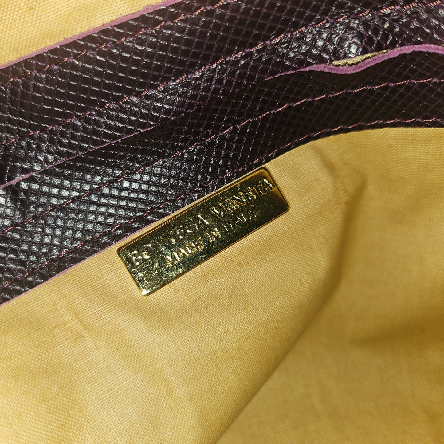 Bottega Veneta purple & blue suede Nodini style purse in a graphic design