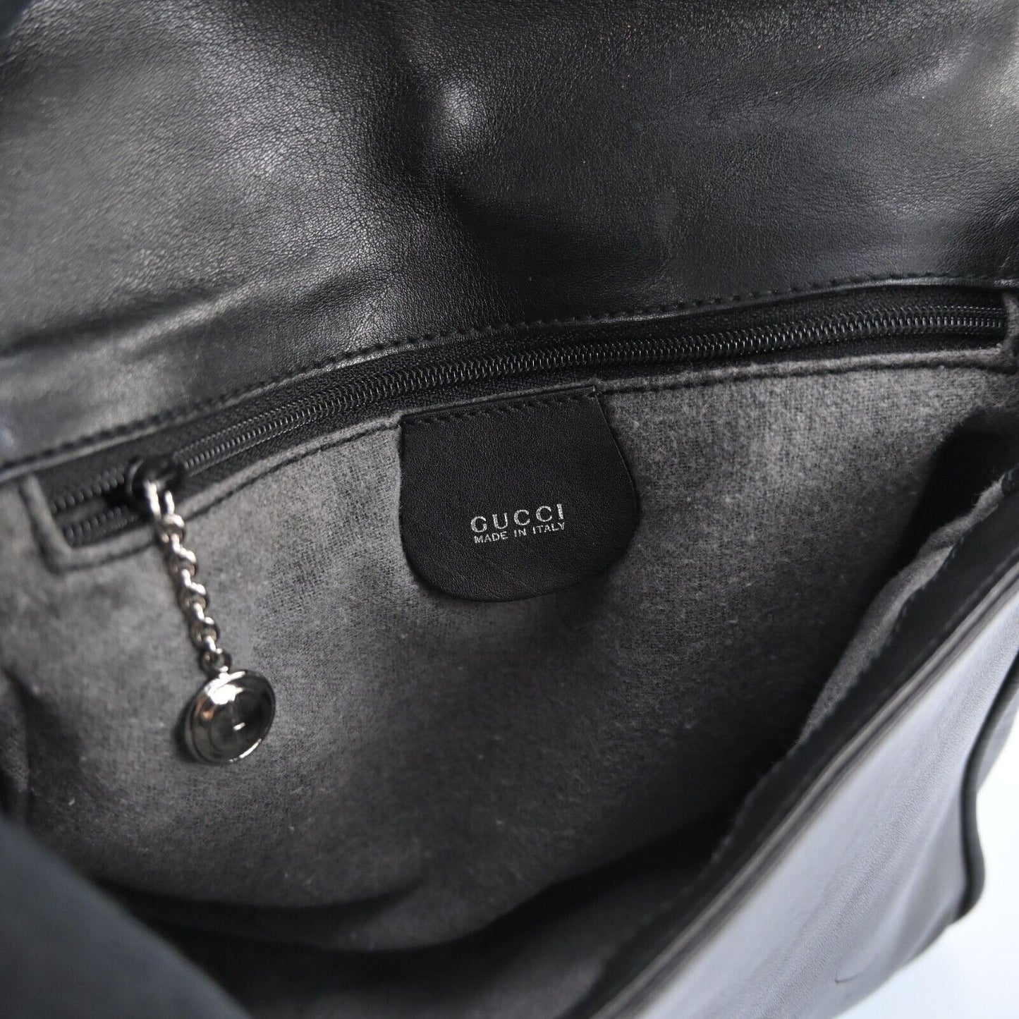 Gucci black leather 1955 Horse-bit cross body with a chrome accent