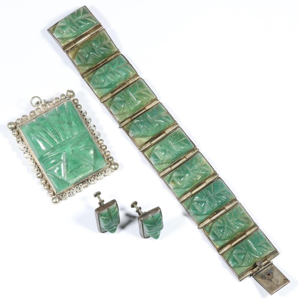 Taxco Mexico sterling silver & jade carved panel link bracelet