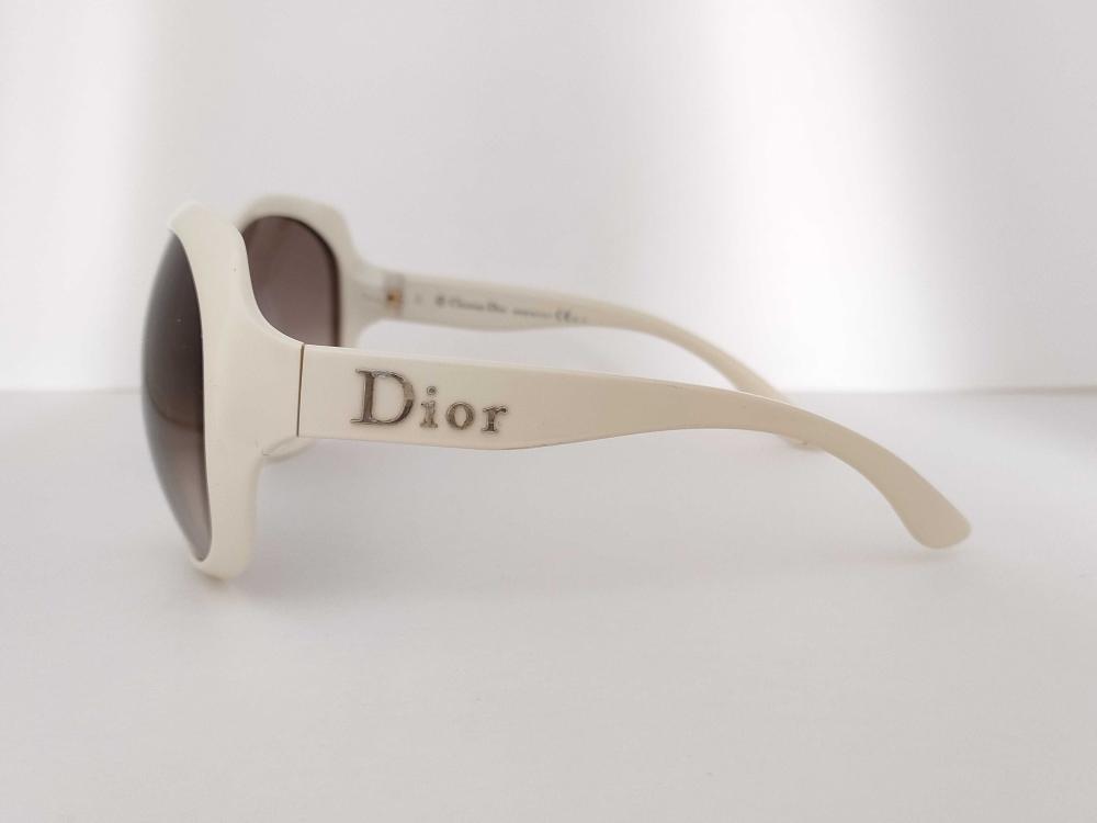 Dior Glossy 1 sunglasses with white oversized frames- that's hot!