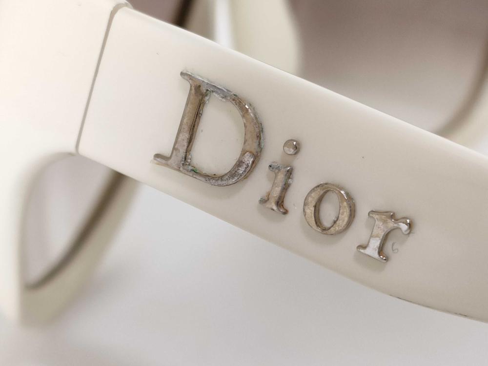 Dior Glossy 1 sunglasses with white oversized frames- that's hot!