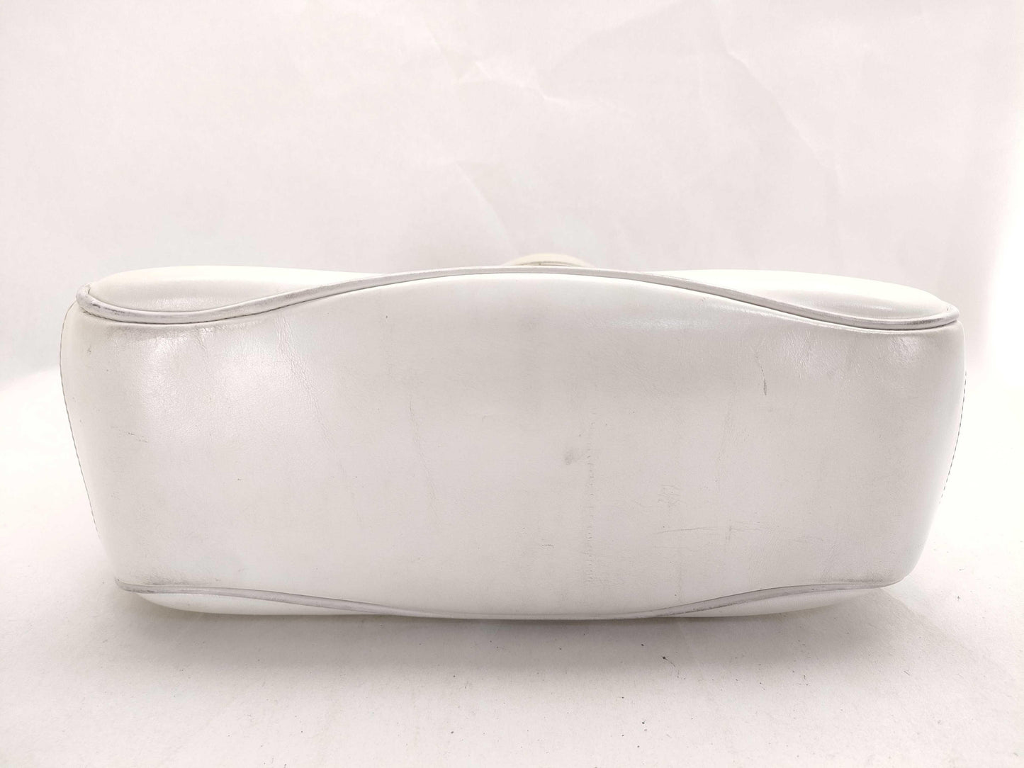 Gucci white leather Lady Lock satchel w gold hardware & key