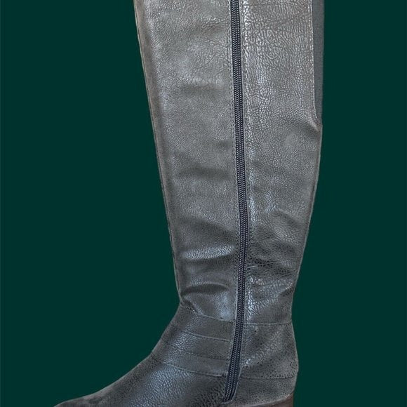 Crown Vintage Black Bonnie Knee High Boots