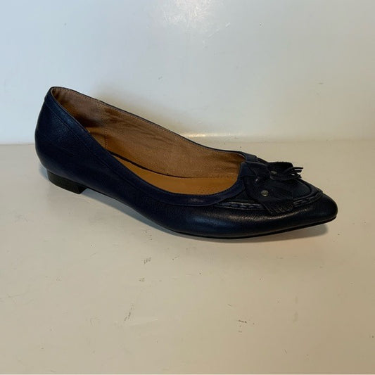 Córso Como Navy Blue Pointed Toe Flats