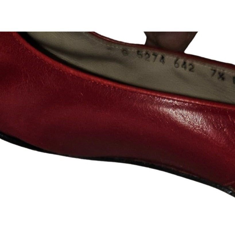 Ferragamo red two-tone leather slingback 7.5B