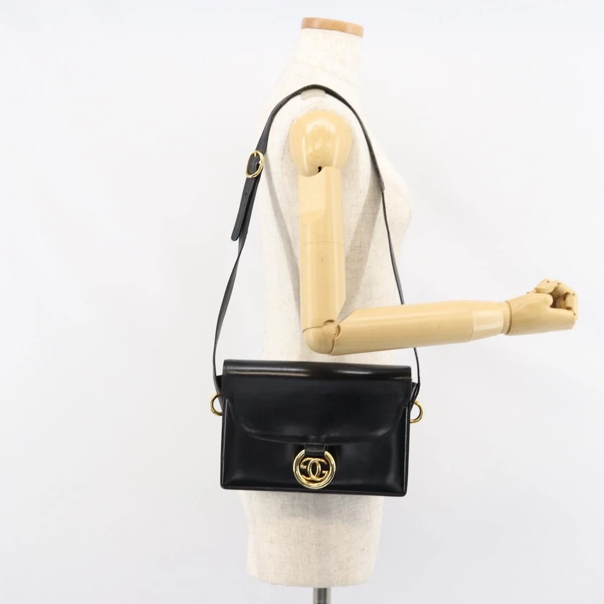 Gucci Black Leather Torchon Cross Body w Bold Gold GG Medallion