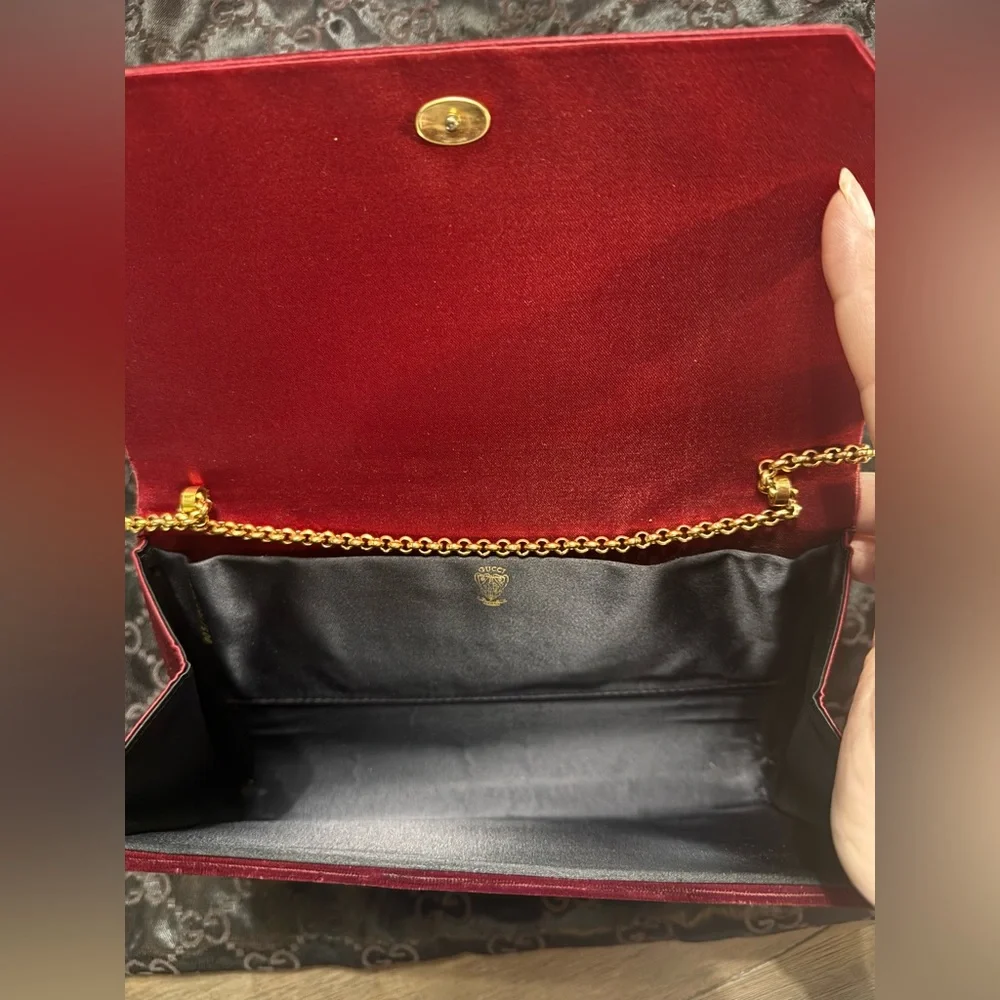 Gucci red velvet envelope top two-way clutch with two-tone GG accents