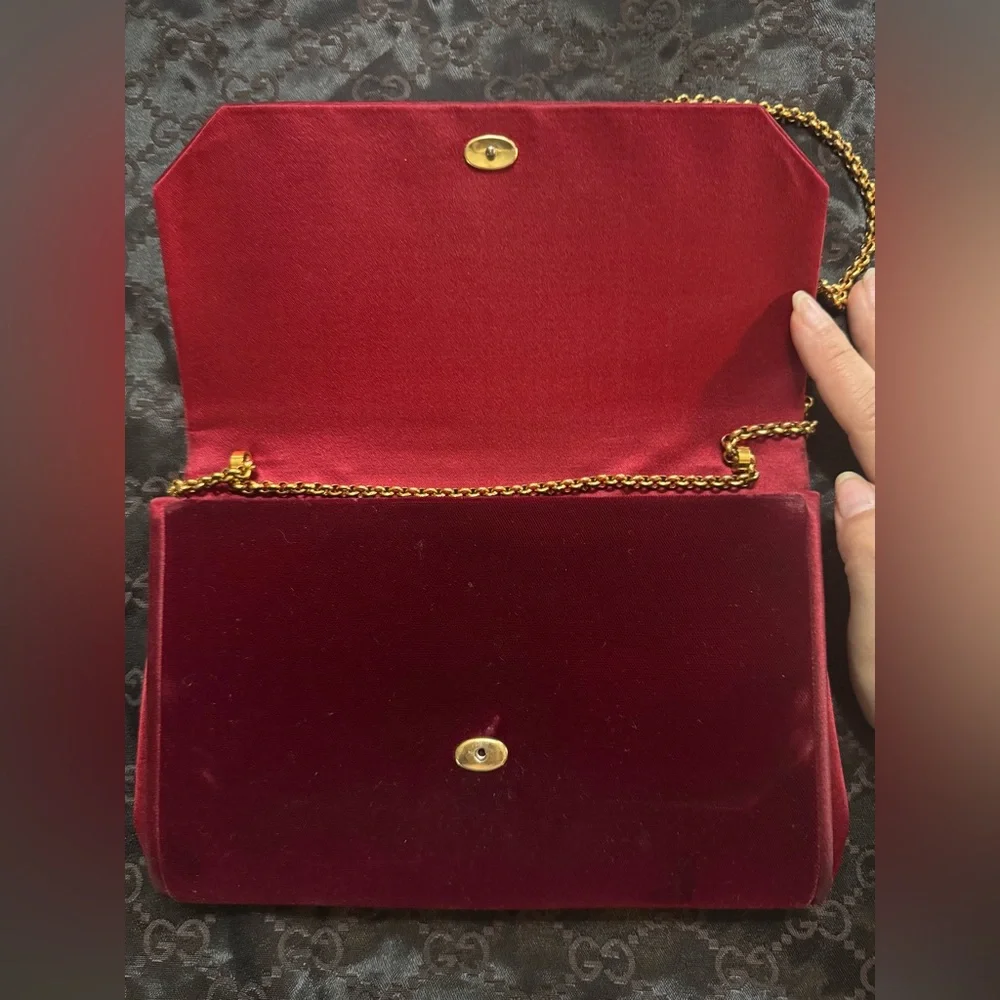 Gucci red velvet envelope top two-way clutch with two-tone GG accents