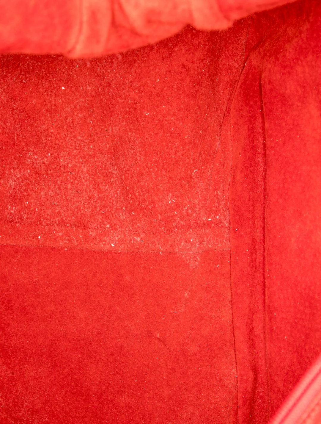 Gucci red suede hobo ith 'GUCCI' logo printed in glitter