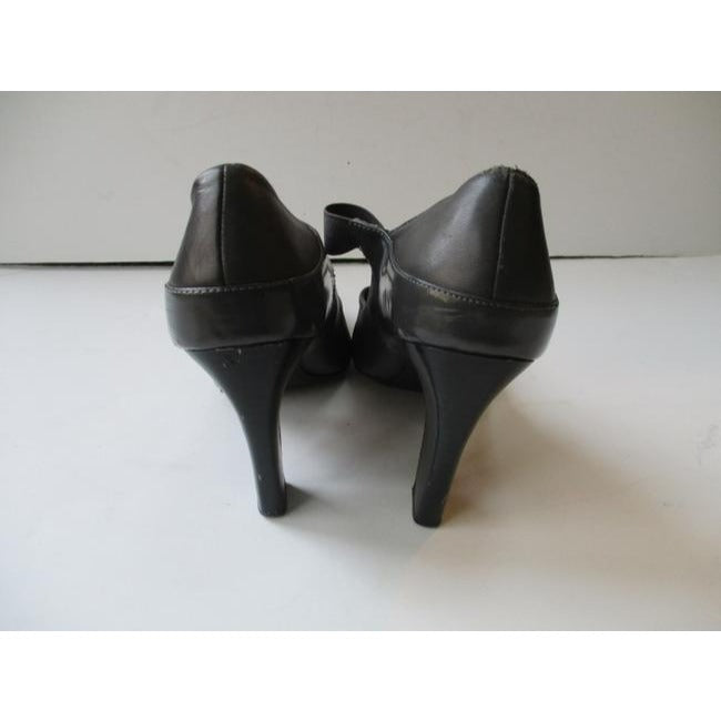 Simply Vera Vera Wang Gray For Leather And Patent Tipped Toes Pumps Size Us