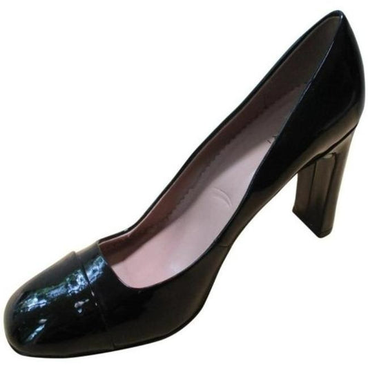 Tahari Black Sophisticated Patent Peri Pumps Size Us