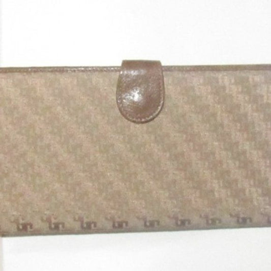 Gucci Khaki Square G Logo Print Vintage Wallet- Like new!