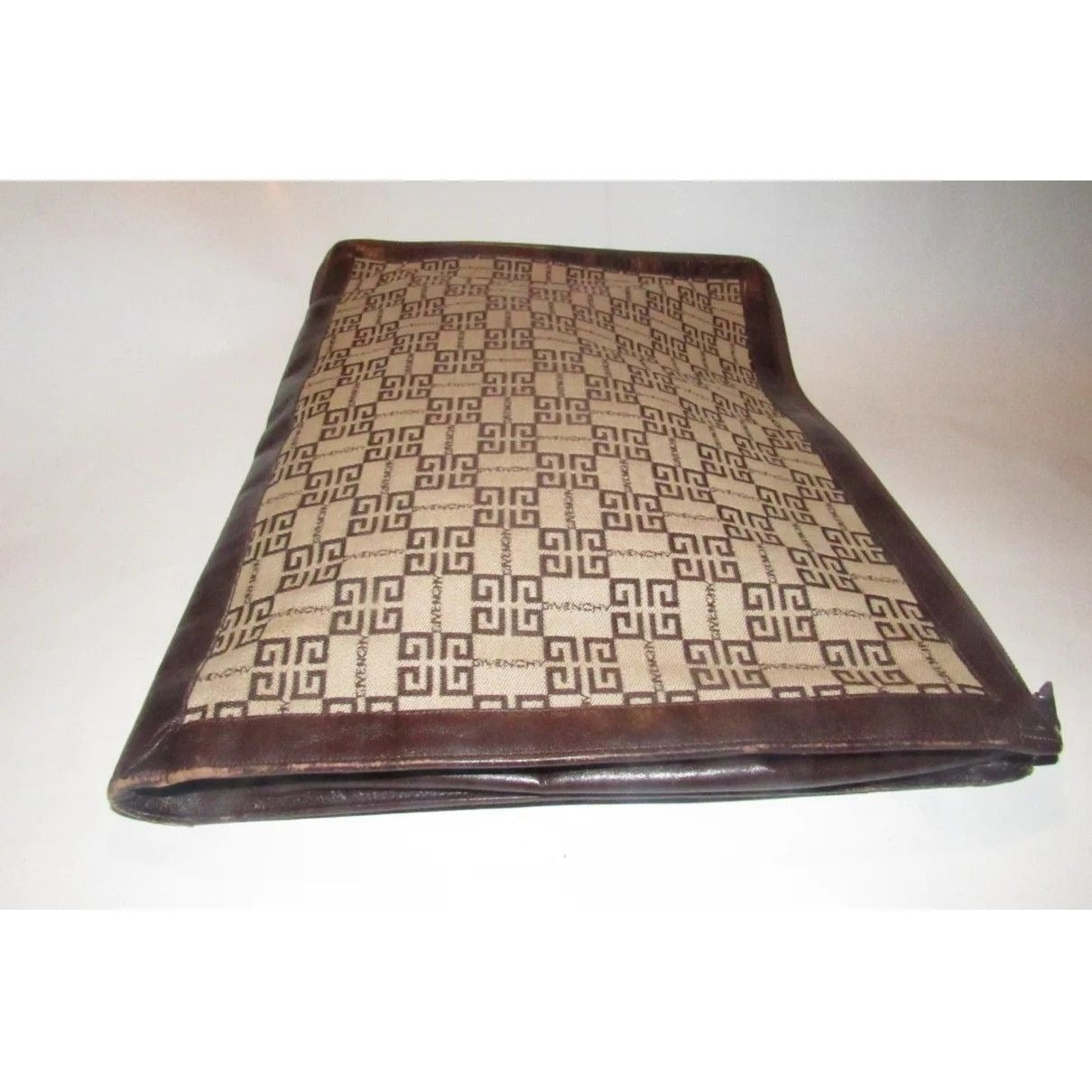 Vintage Givenchy, XL expandable clutch/laptop bag made with brown Givenchy logo print on beige canvas and brown leather