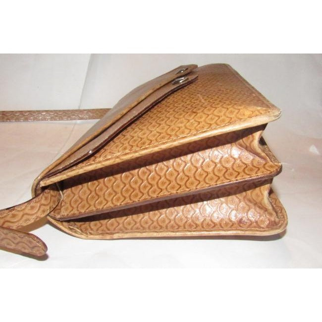 Fendi Clutch Early Sas Two Way Bodyshoulder Purse Camel Tooled Leather Embossed Or Cross Body Bag