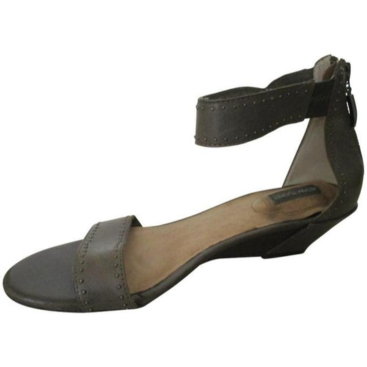 Adam Tucker Gray Taupe Elasticized Ankle Strap Open Toe Flats Sandals Size Us