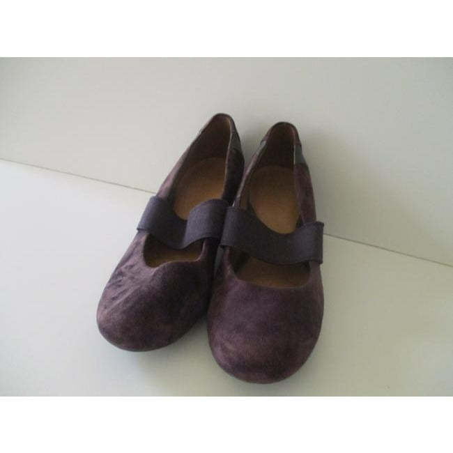 Clarks Purple Plum Suede Elasticized Mary Jane Flats Size Eu