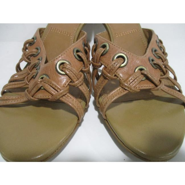 Tahari Tan Marais Chic Camel Open Toe Sandals With Brass Grommets Mulesslides Size Us