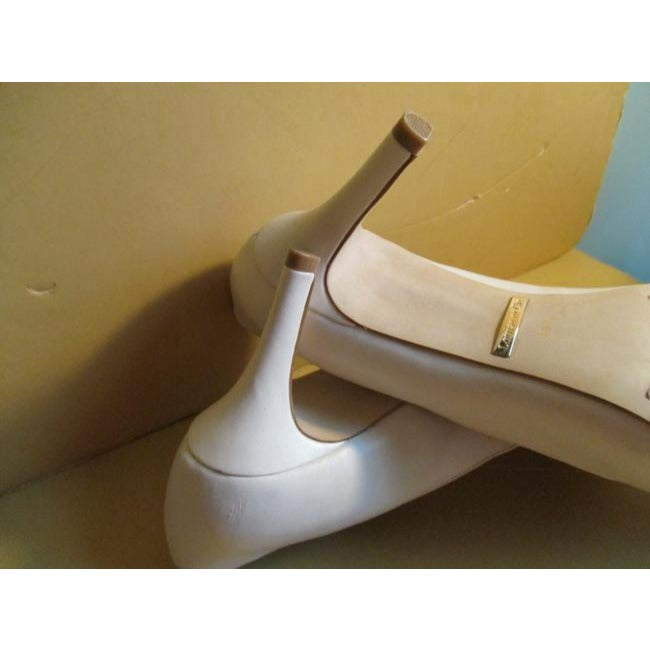 Louise Et Cie Cream Celica Cotton Tail Off White Nappa Almond Pumps Size Us