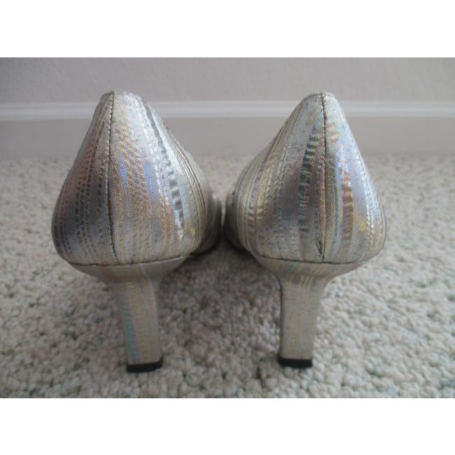 J Renee Silver Vintage Metallic Fabric Subtle Pastel Striped Heels Pumps Size Us