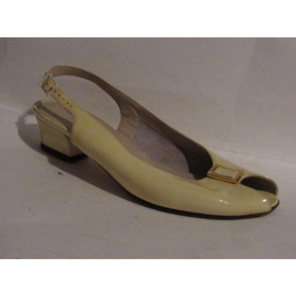 1960's, amazing, MOD Salvatore Ferragamo, size 6.5C, pale yellow patent leather, open toe, 2" chunkier heeled slingback sandals