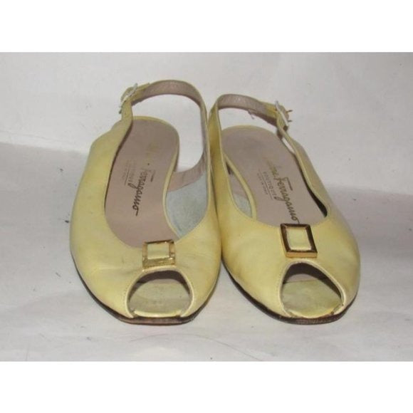 1960's, amazing, MOD Salvatore Ferragamo, size 6.5C, pale yellow patent leather, open toe, 2" chunkier heeled slingback sandals