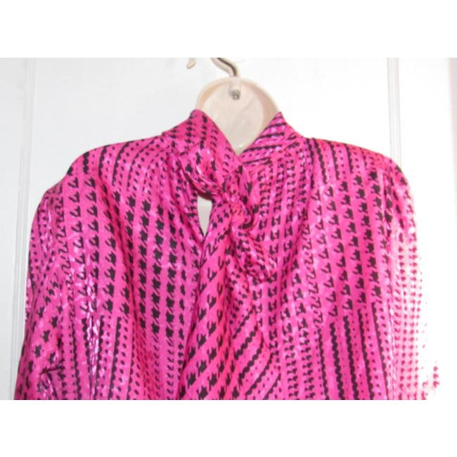 Pink And Black Hounds-Tooth Print Silky Polyester With Tie Neck Vintage Secretary Top