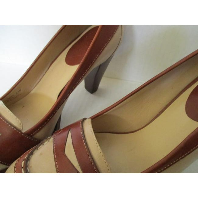 Cole Haan Leather Beige Caramel Two Tone Penny Loafer Pumps Size Us