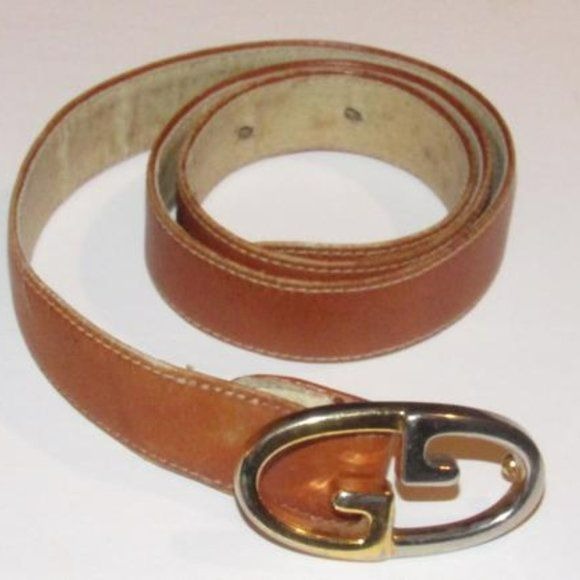 Gucci camel leather belt with large, two-tone GG logo buckle!