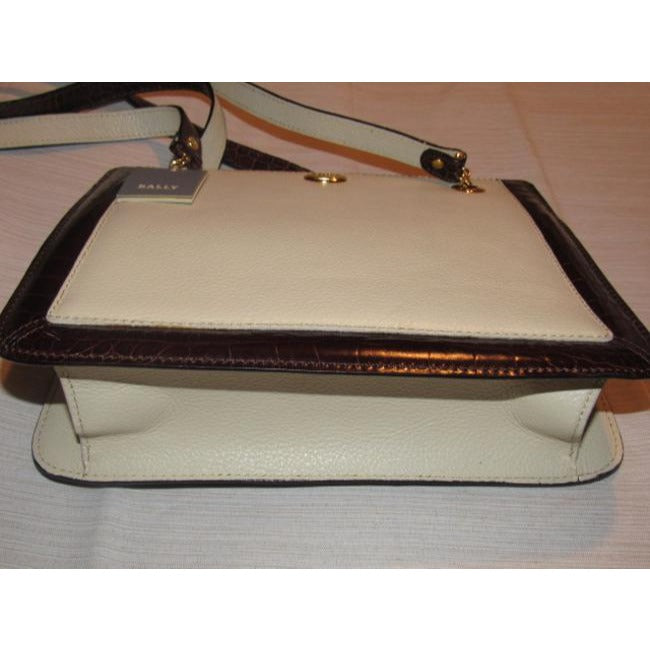 Bally Vintage Pursesdesigner Purses Ivory Textured Leather With Brown Crocodile Embossed Trim Should