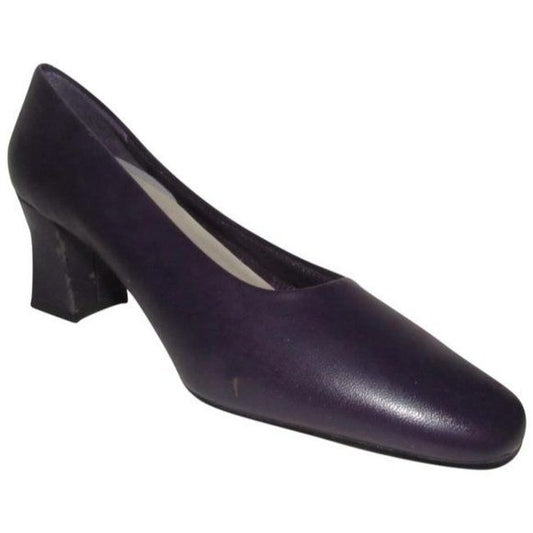 Fanfares Vintage Purple Leather Almond Toe Pump