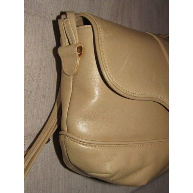 Gucci Vintage Buttery Soft Beige Or Nude Leather Shoulder Bag