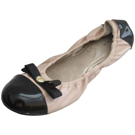 Tahari Cream And Black Patent Gibson Ballet Flats Size Us