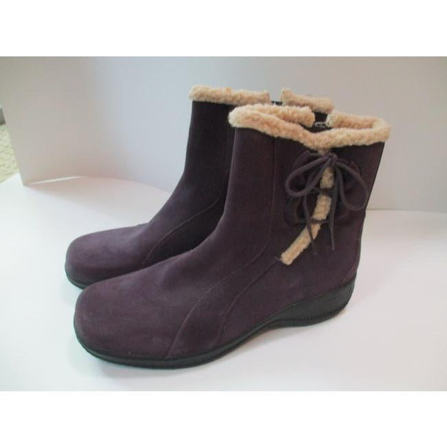 Clarks Purple Plum Suede Fur Trim Lace Accent Bootsbooties Size Us