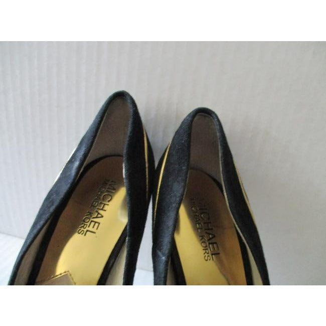 SALE! Michael Kors Black Suede Gold Heels And Piping Classic Platform Pumps Size 8M Us