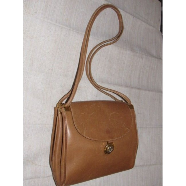 Gucci Vintage Camel Leather With Gold Gg Accents Shoulder Bag