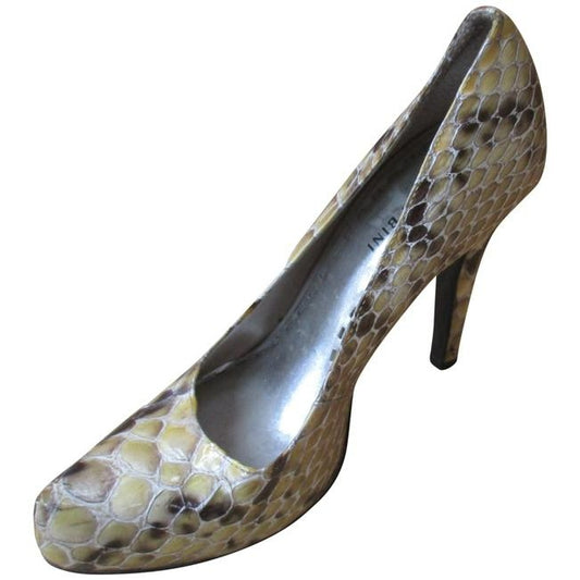 Gianni Bini Cream Taupe Patent Snake Skin Box Toe Pumps Size Us