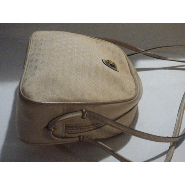 Gucci Vintage Ivory Canvas With Small G Logo And Stone Leather Shoulder Bag