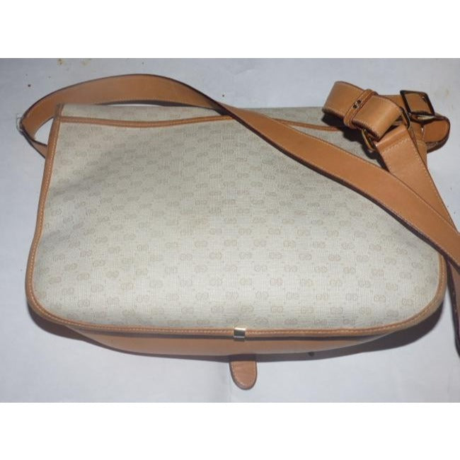 Gucci Vintage Camel Small G Logo Print On Ivory Camel Leather