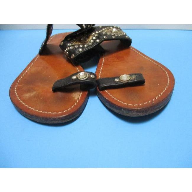 Mystique Boutique Brown Jeweled Toe Loop Flats Sandals Size Us