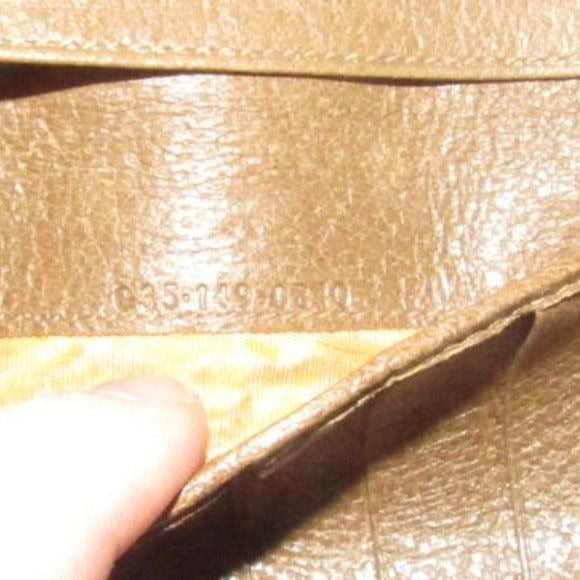 Gucci Khaki Square G Logo Print Vintage Wallet- Like new!