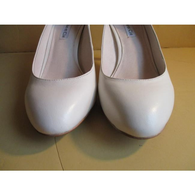 Louise Et Cie Cream Celica Cotton Tail Off White Nappa Almond Pumps Size Us